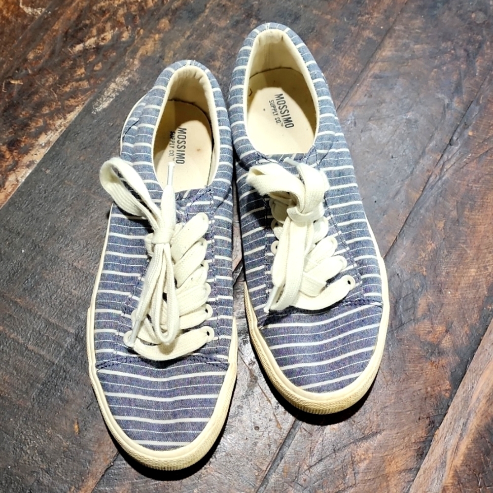Mossimo sneakers